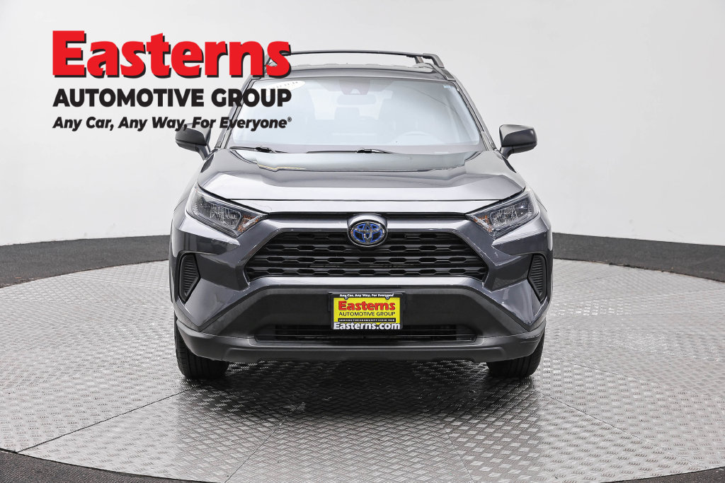 Used 2021 Toyota RAV4 LE w/ Carpet Mat Package (TMS) AWD/4WD image 3