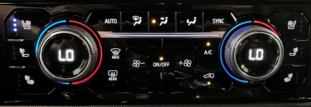 Used 2023 Chevrolet Silverado 1500 ZR2 AWD/4WD image 38