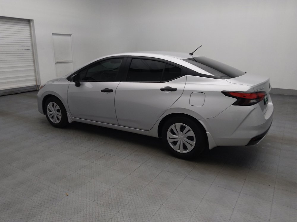 Used 2023 Nissan Versa S w/ Electronics Package FWD image 3