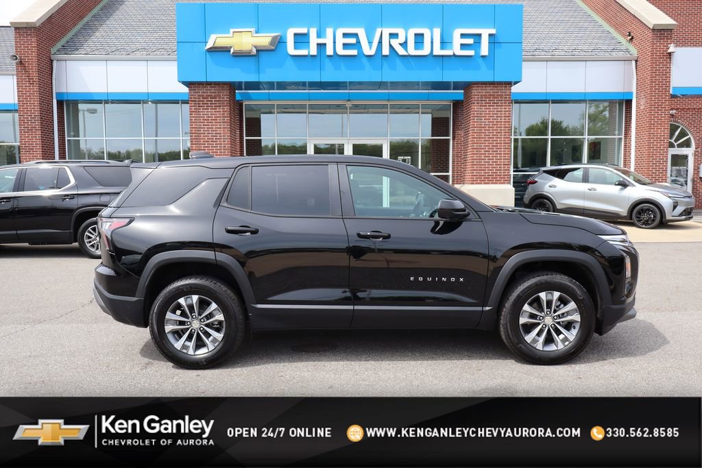 New 2026 Chevrolet Equinox LT w/ Convenience Package II AWD/4WD image 1