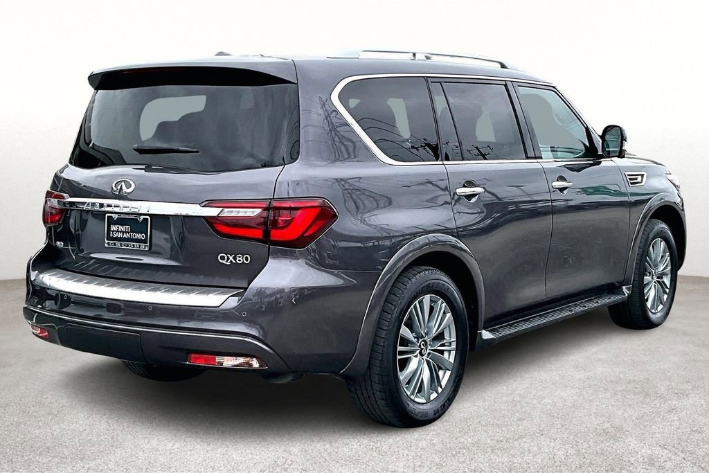 Certified 2024 INFINITI QX80 Luxe image 2