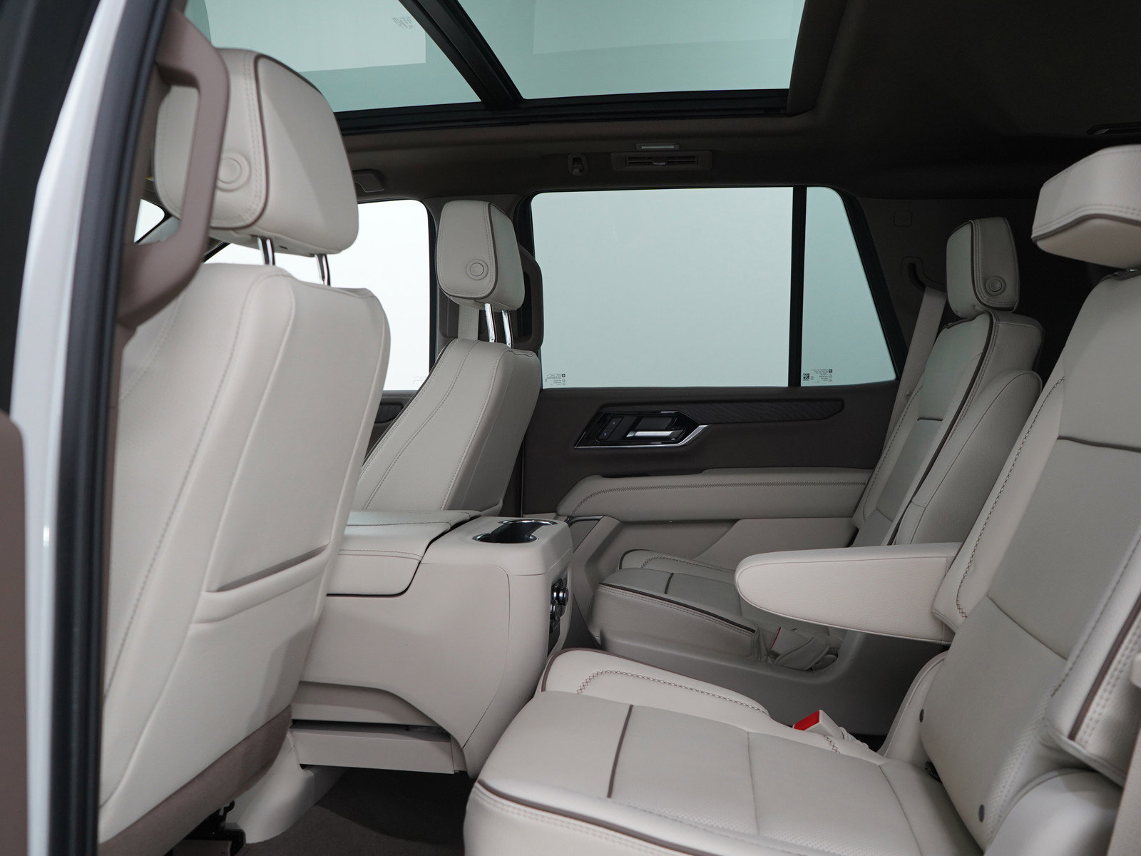 Used 2025 GMC Yukon Denali w/ Sun & Power Step Package AWD/4WD image 20