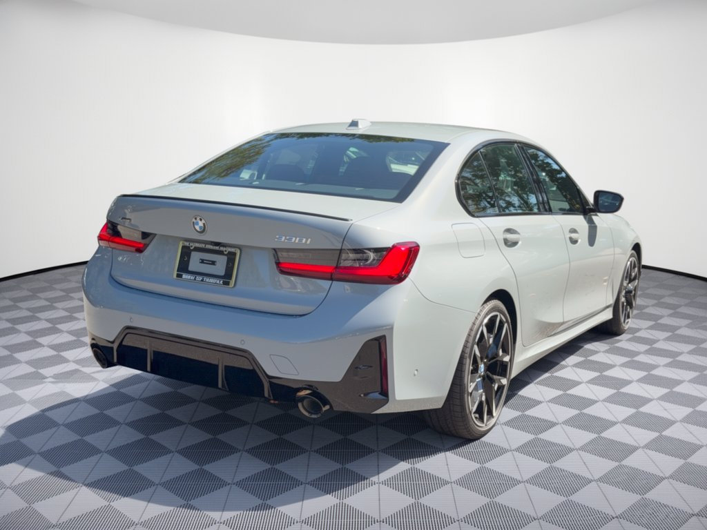 New 2026 BMW 330i xDrive Sedan w/ M Sport Package AWD/4WD image 9