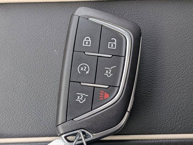 Certified 2025 Cadillac Escalade ESV Premium Luxury Platinum w/ LPO, Floor Liner Package image 33