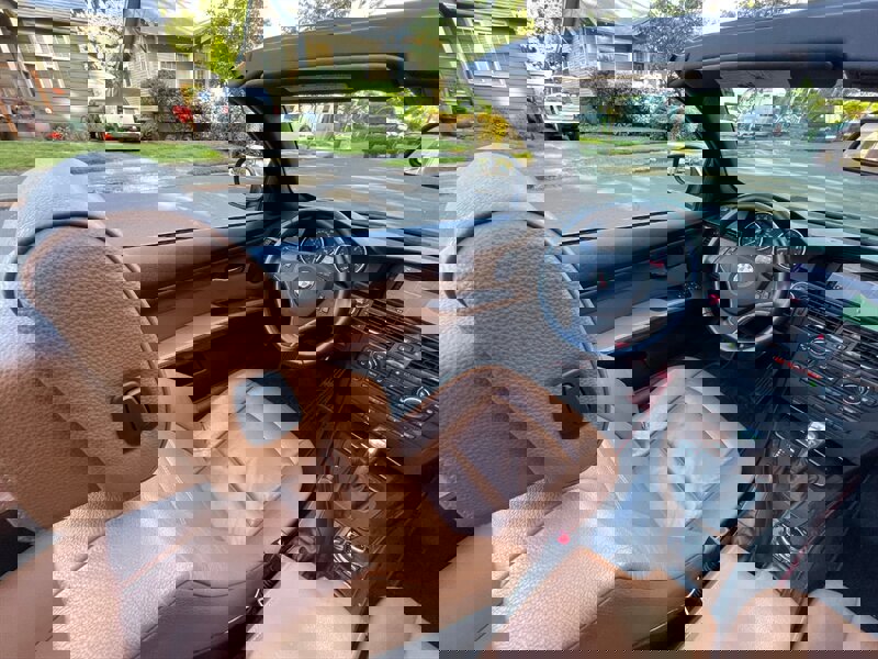 Used 2013 BMW 335i Convertible image 22