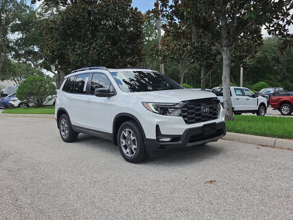Used 2022 Honda Passport TrailSport image 2