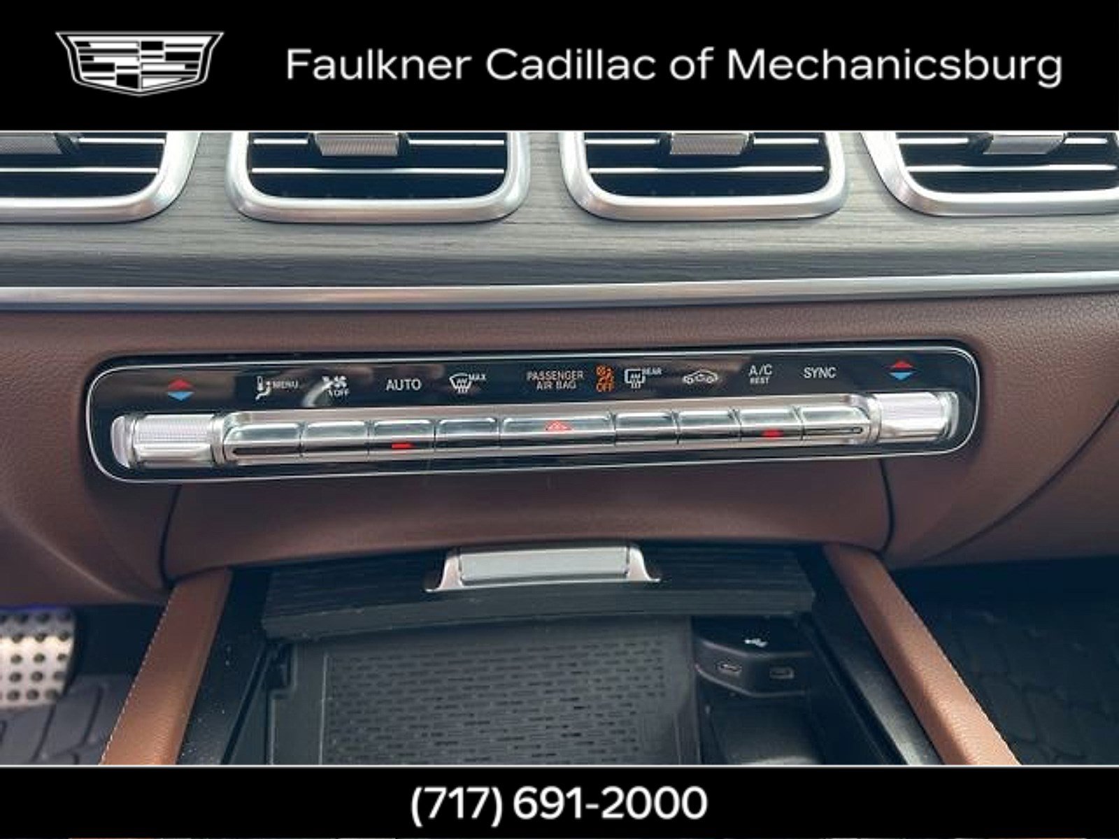 Used 2024 Mercedes-Benz GLS 450 4MATIC image 27