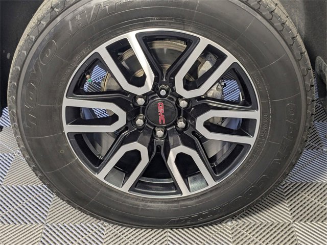 Used 2022 GMC Sierra 1500 AT4 w/ AT4 Premium Package image 8
