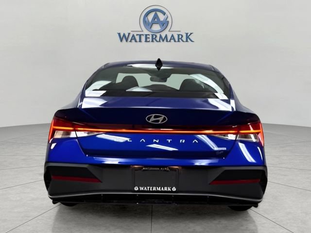 New 2026 Hyundai Elantra Blue image 4