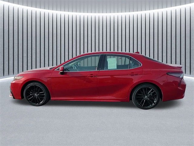 Used 2023 Toyota Camry XSE image 7