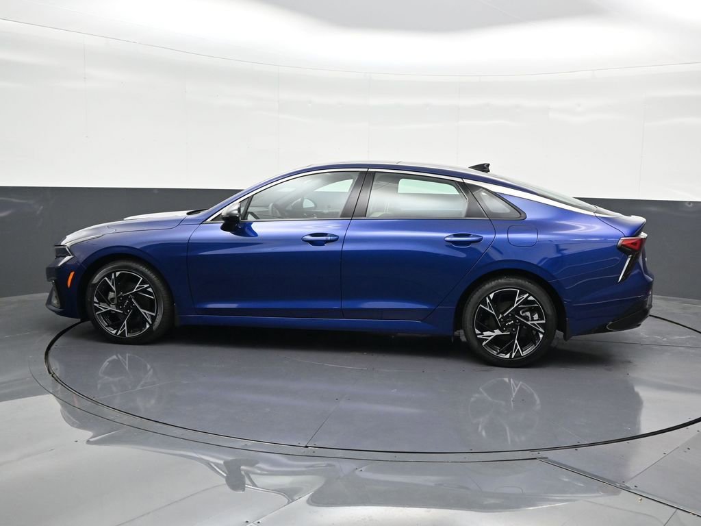 Used 2025 Kia K5 GT-Line w/ GT-Line Premium Package image 2
