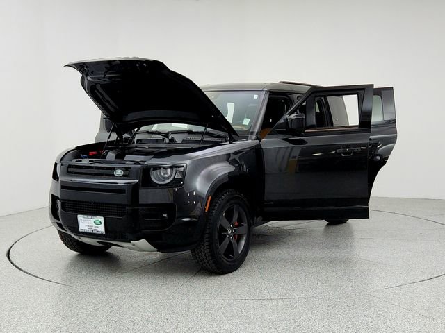 Used 2022 Land Rover Defender 110 X image 9