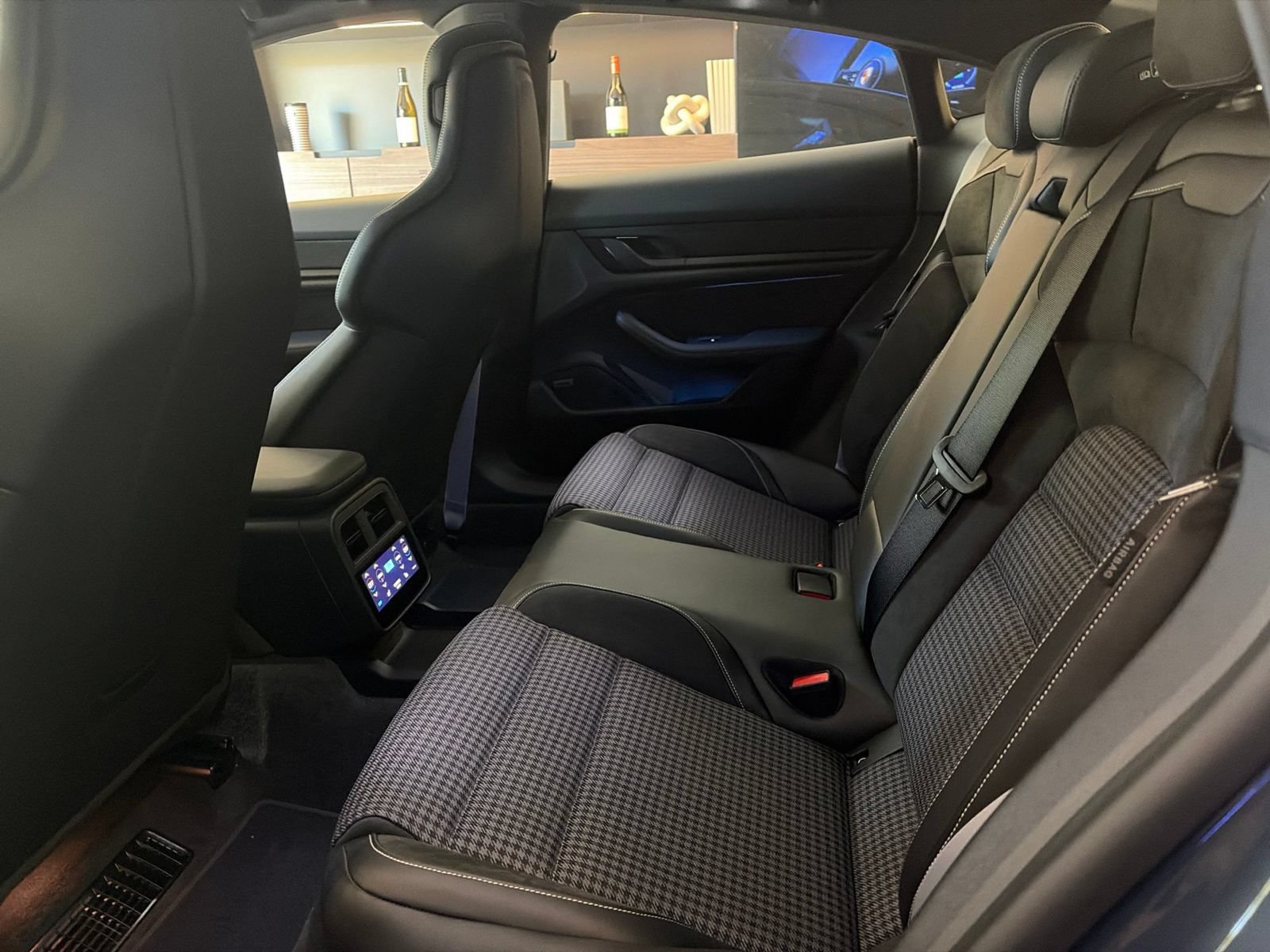 Certified 2026 Porsche Taycan AWD/4WD image 8