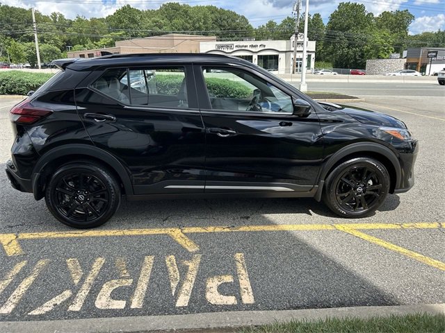 Used 2024 Nissan Kicks SR w/ SR Premium Package image 9