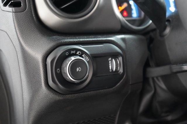 Used 2023 Jeep Wrangler Willys image 20