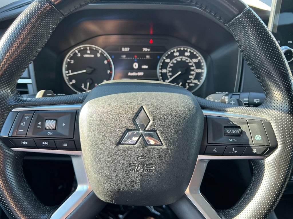 Used 2024 Mitsubishi Outlander SE FWD image 27
