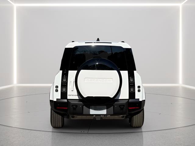 New 2026 Land Rover Defender 110 X-Dynamic SE AWD/4WD image 4