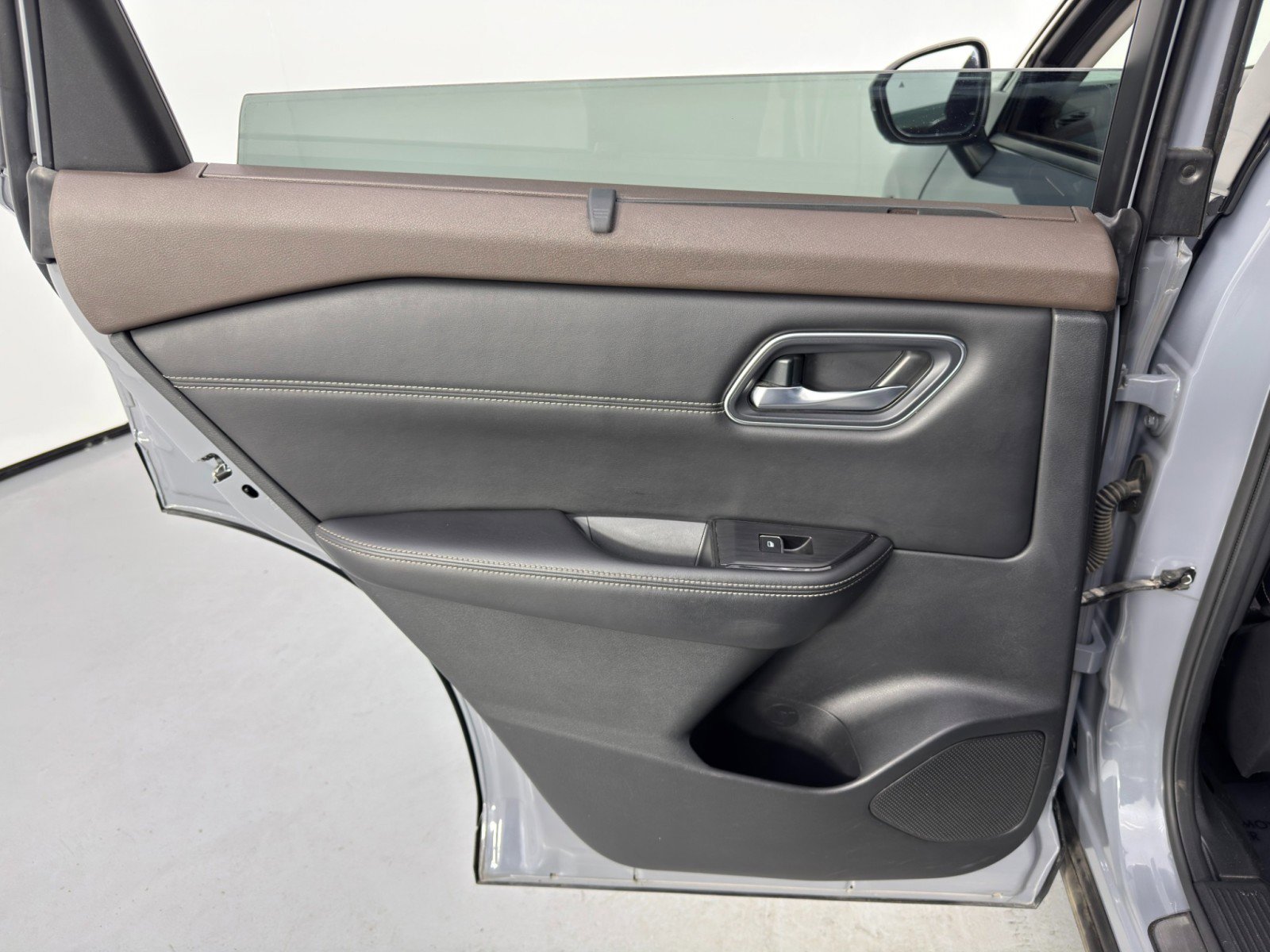 Used 2022 Nissan Rogue Platinum w/ Head-Up Display Package FWD image 41