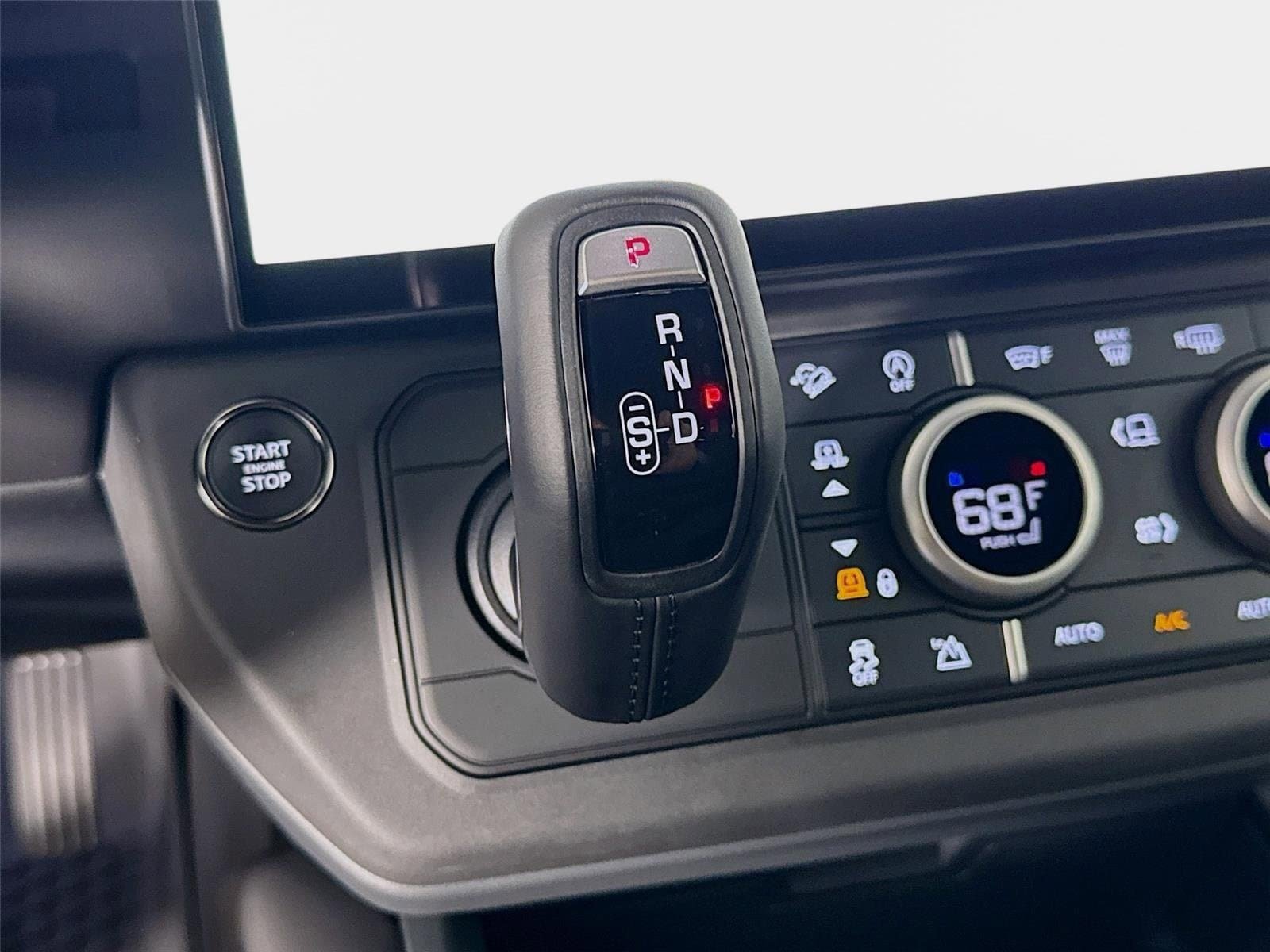 New 2026 Land Rover Defender 110 X-Dynamic SE AWD/4WD image 19