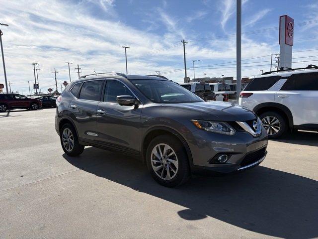 Used 2015 Nissan Rogue SL w/ SL Premium Package image 2
