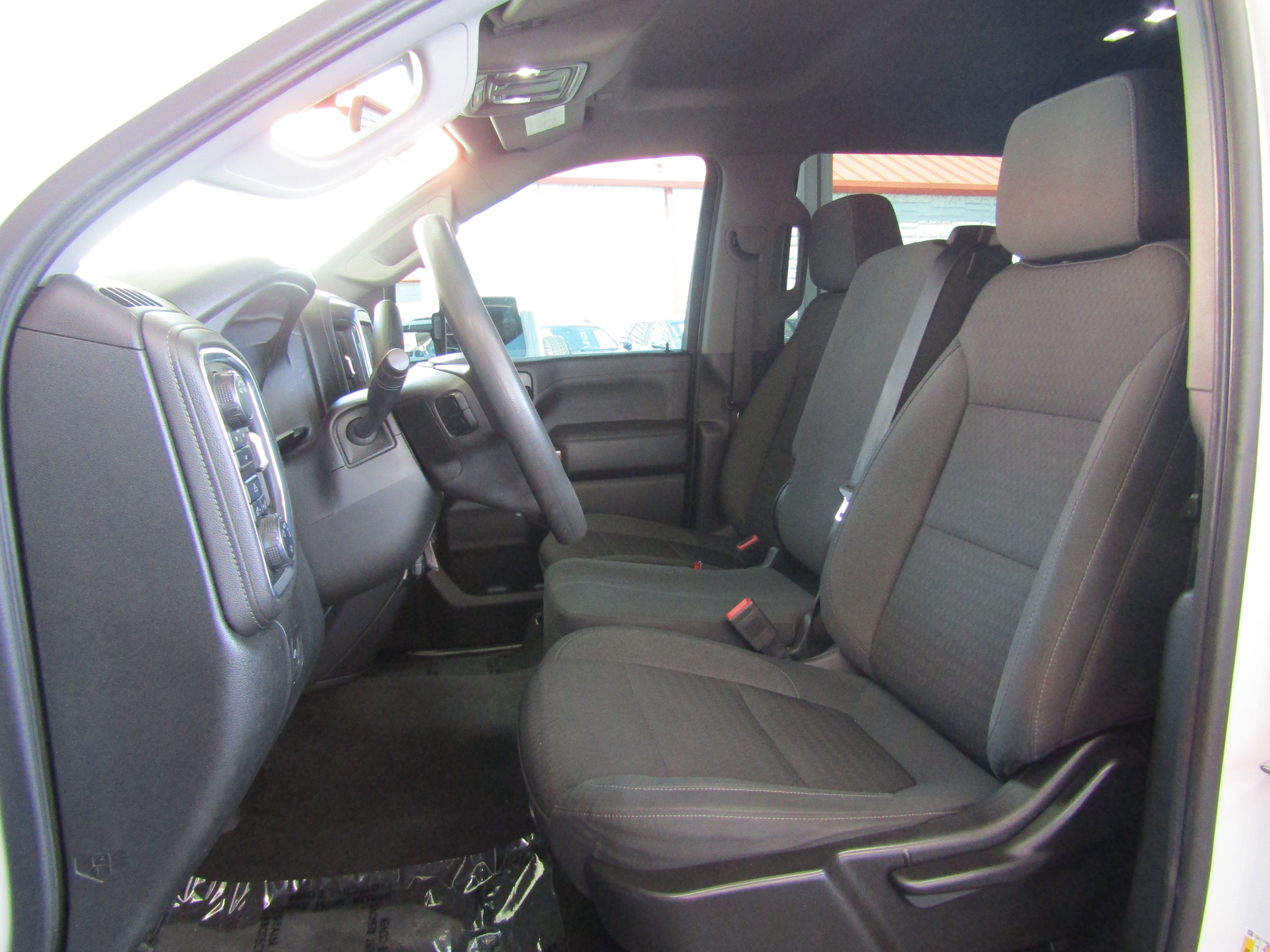Used 2020 Chevrolet Silverado 2500 LT w/ Z71 Off-Road Package image 8