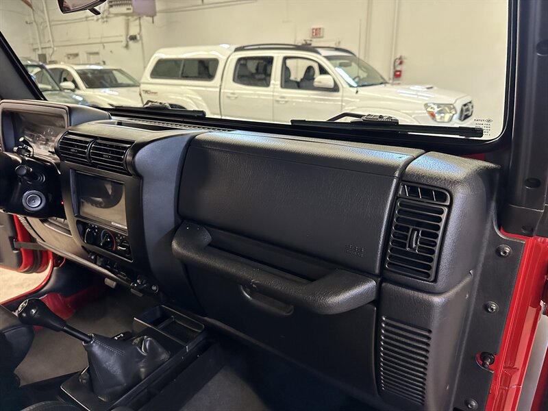 Used 2006 Jeep Wrangler X AWD/4WD image 31
