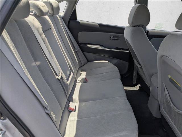 Used 2010 Hyundai Elantra GLS FWD image 17