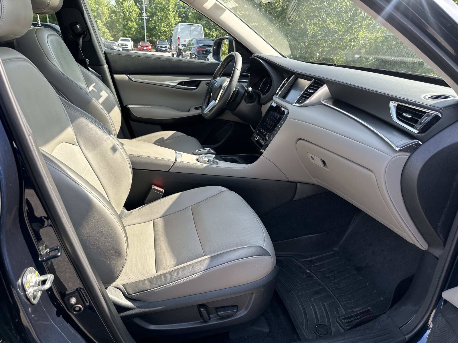 Used 2023 INFINITI QX50 Luxe AWD/4WD image 39