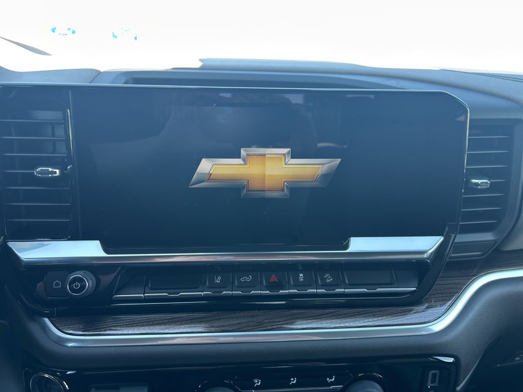 New 2026 Chevrolet Silverado 2500 LT w/ Z71 Off-Road Package AWD/4WD image 14