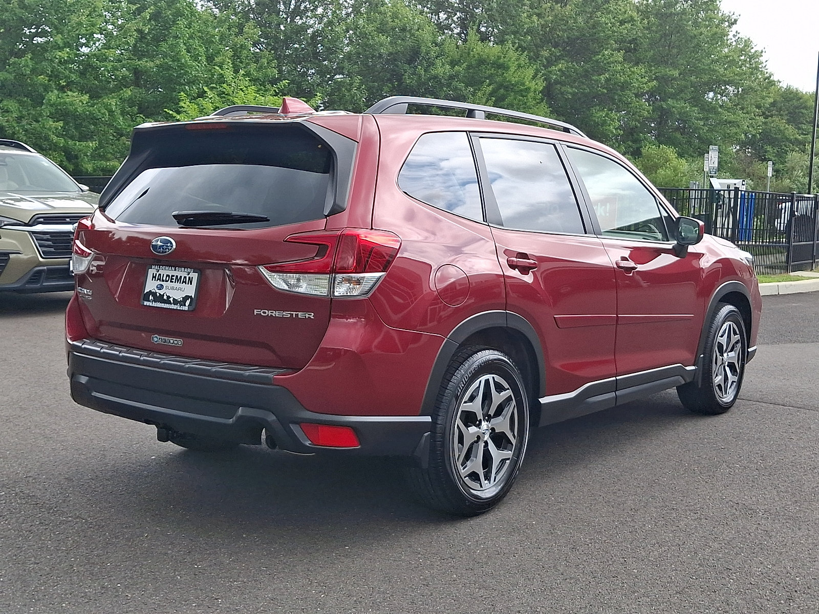 Certified 2021 Subaru Forester Premium AWD/4WD image 7
