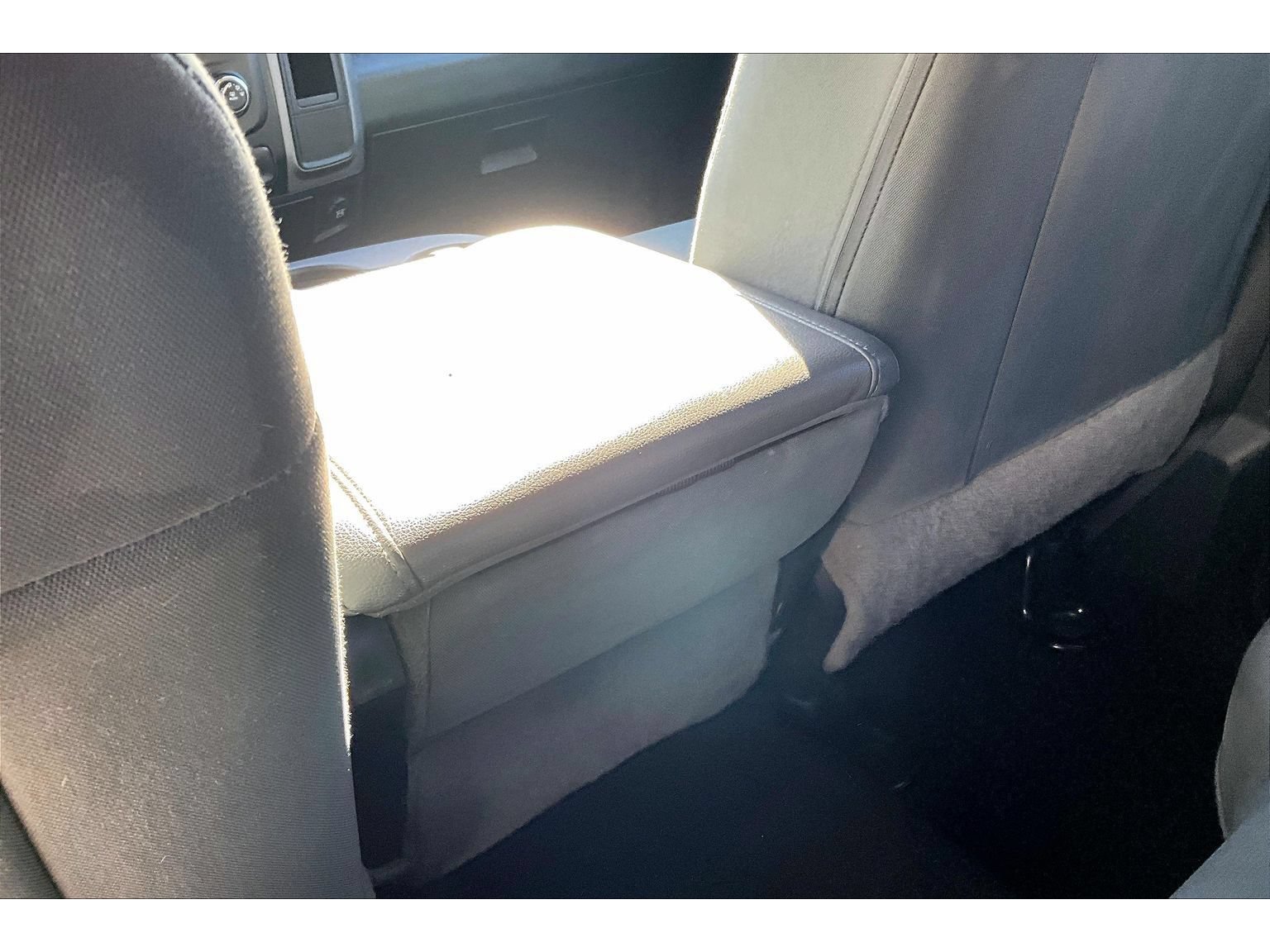 Used 2015 RAM 1500 ST w/ SXT Appearance Group AWD/4WD image 32
