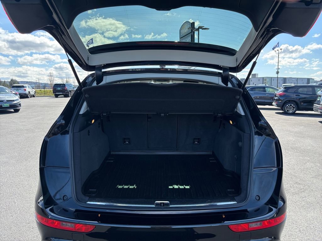 Used 2017 Audi Q5 3.0T Premium Plus w/ Technology Package image 25