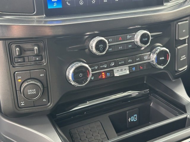 Used 2026 Ford F250 Lariat w/ FX4 Off-Road Package image 11