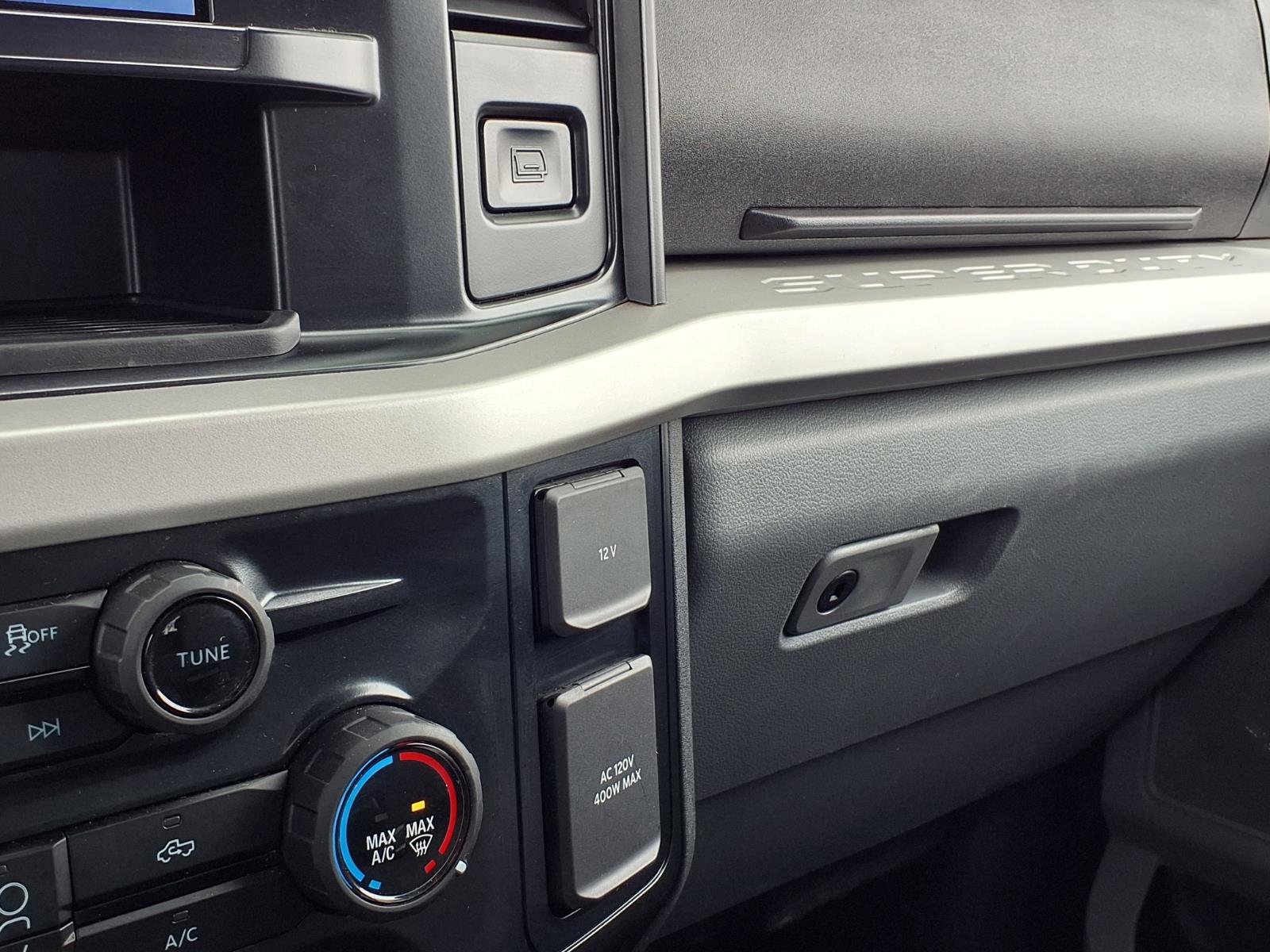 Used 2025 Ford F250 XLT image 12