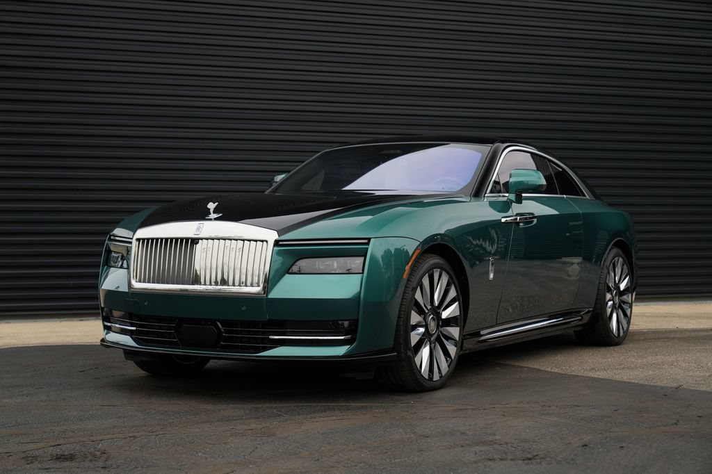 Used 2024 Rolls-Royce Spectre w/ Spectre Launch Package AWD/4WD image 1