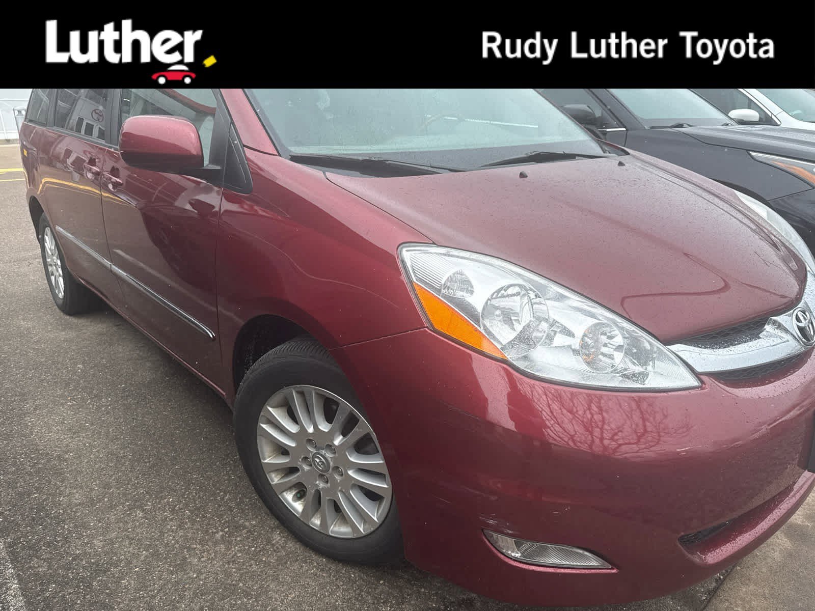 Used 2010 Toyota Sienna XLE Limited FWD image 1