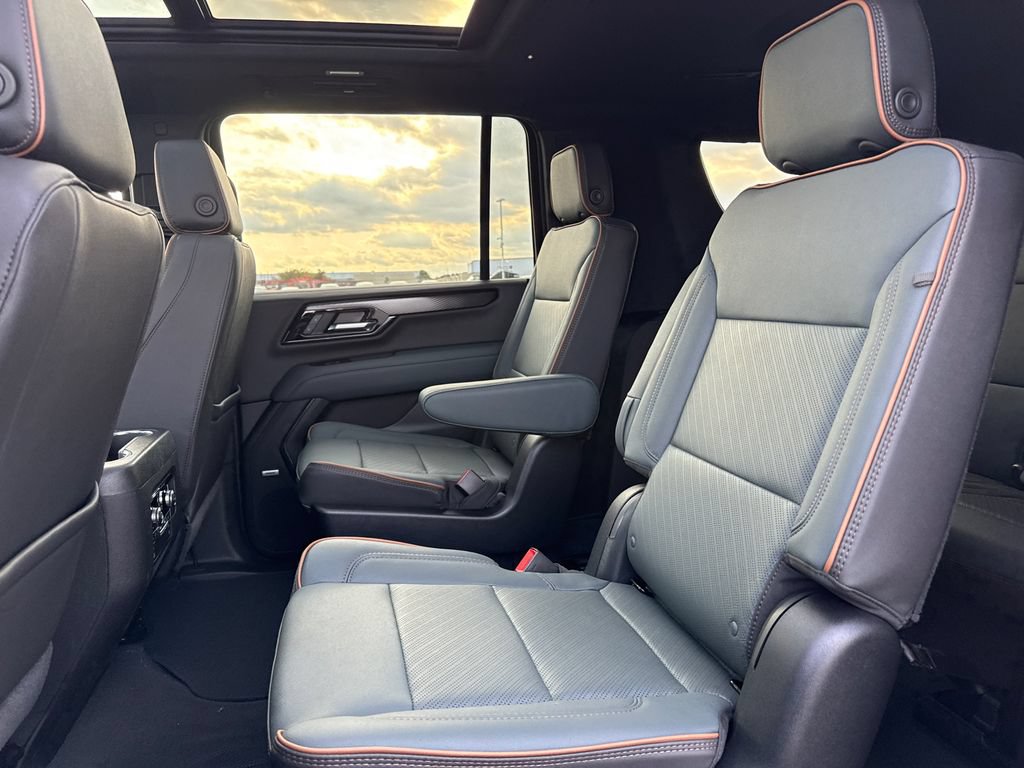 New 2026 GMC Yukon XL AT4 AWD/4WD image 31