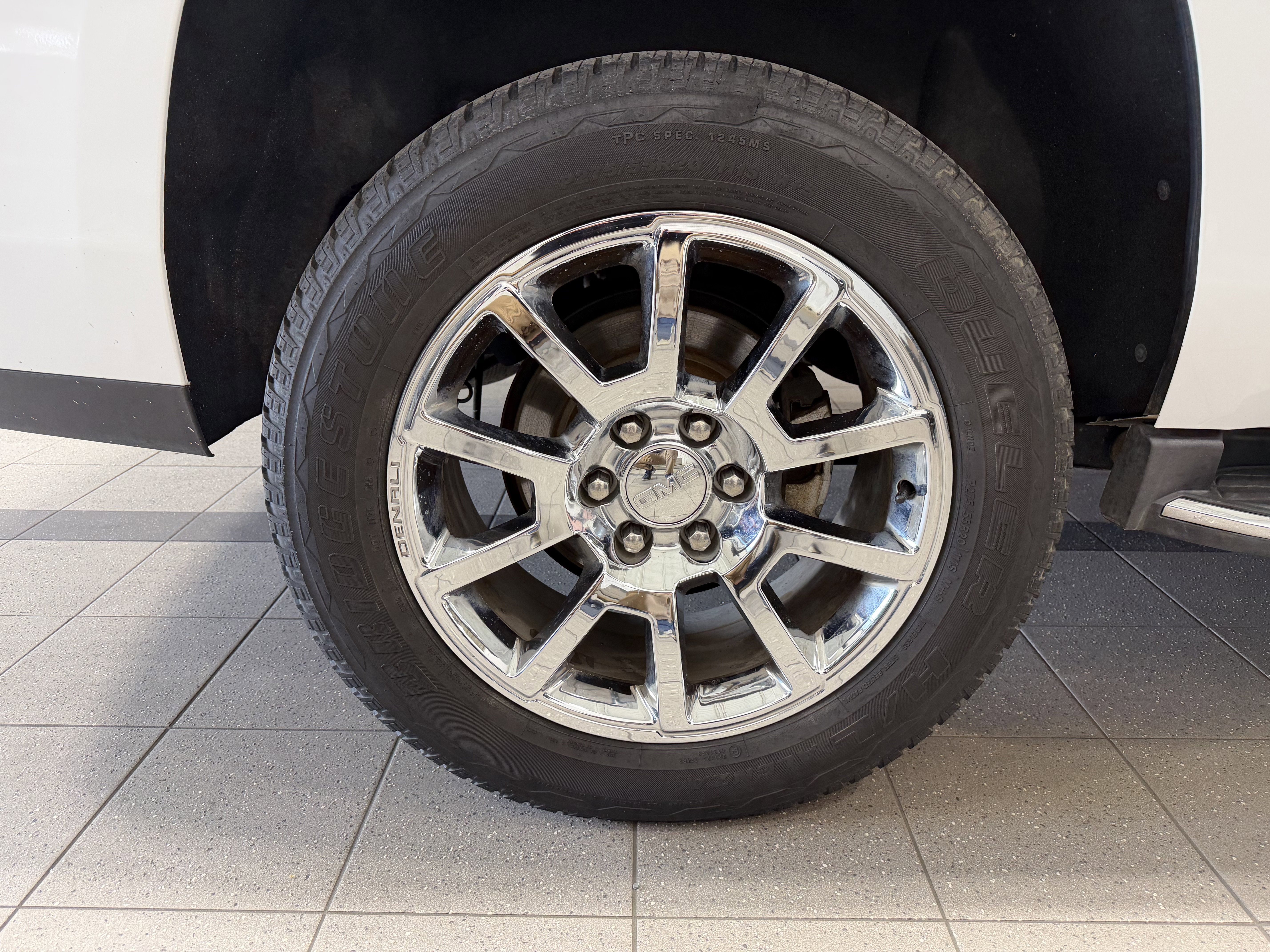 Used 2019 GMC Yukon Denali image 10