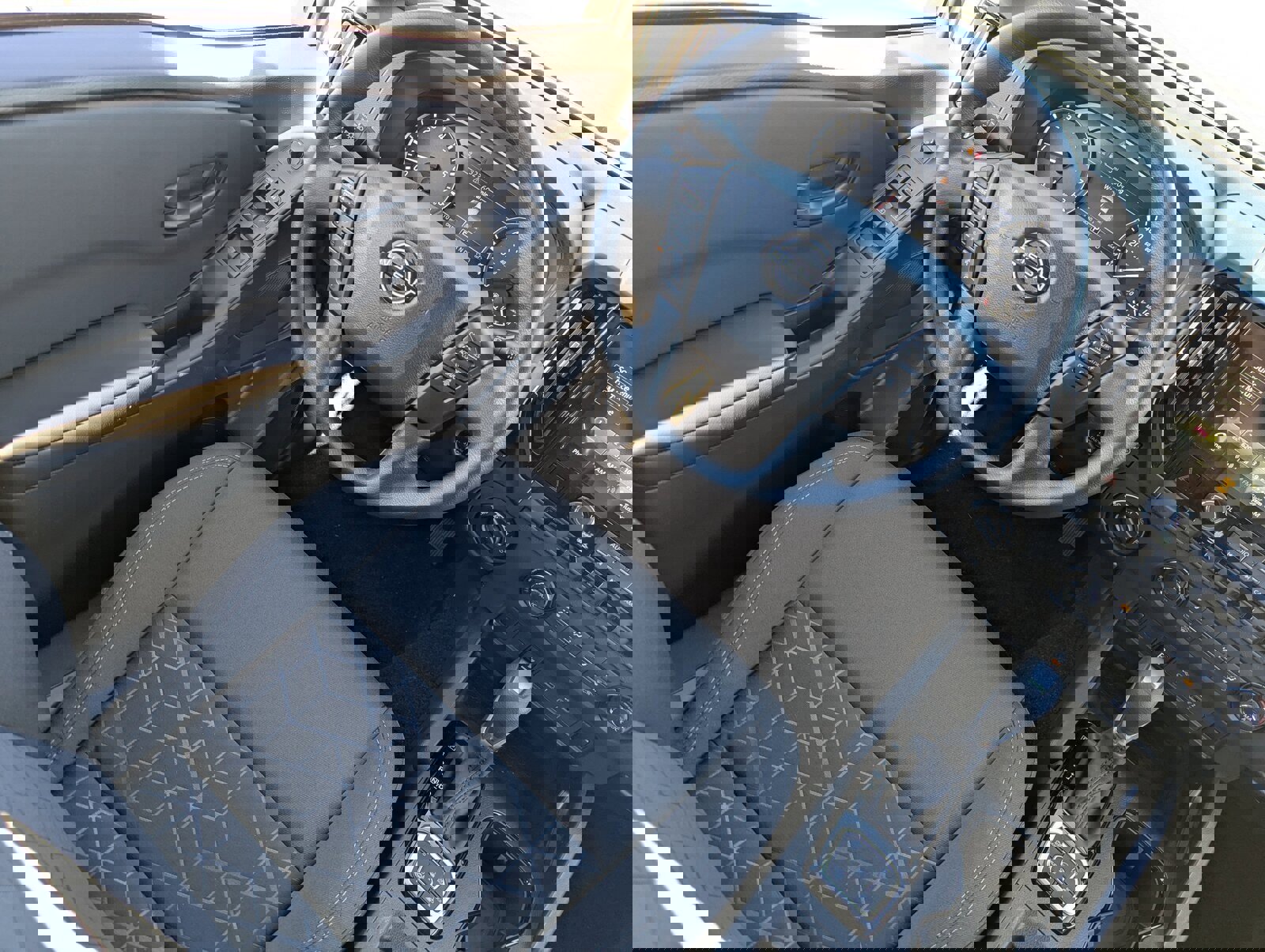 New 2026 Nissan Frontier SV w/ Tow Package image 19