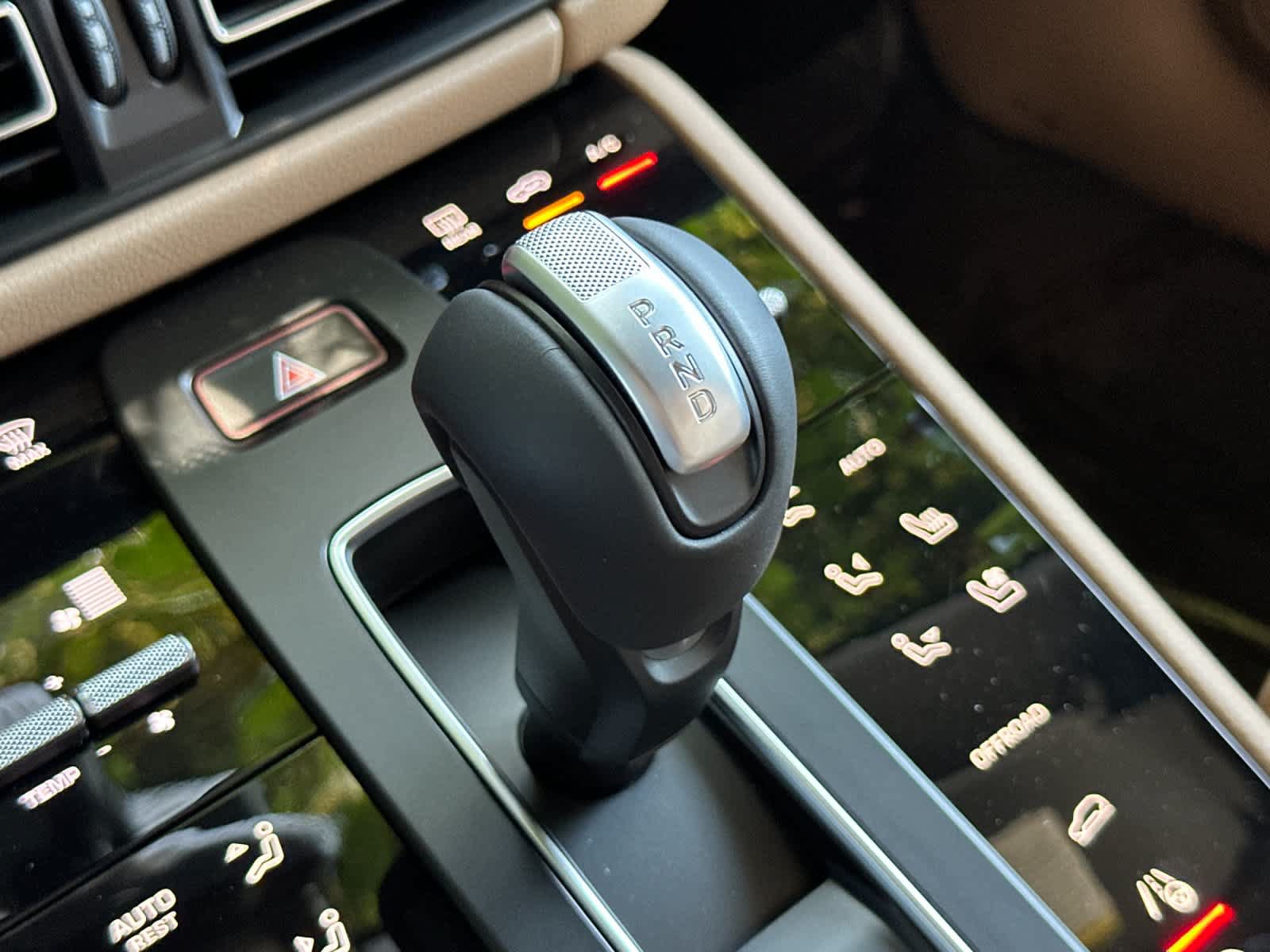 New 2026 Porsche Macan AWD/4WD image 25
