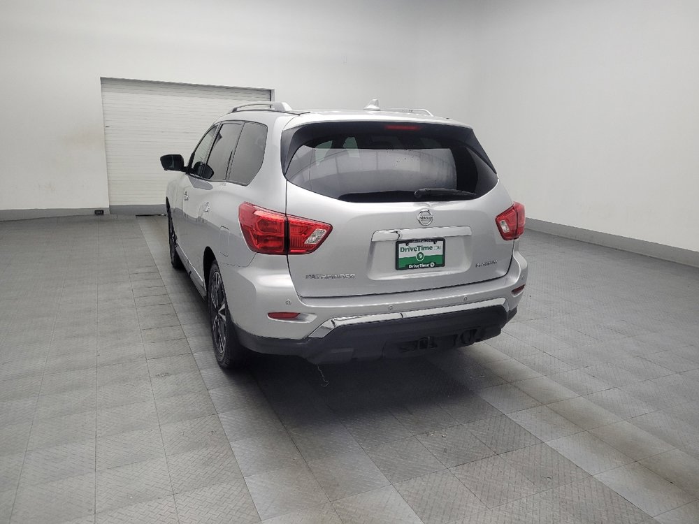 Used 2019 Nissan Pathfinder Platinum image 5