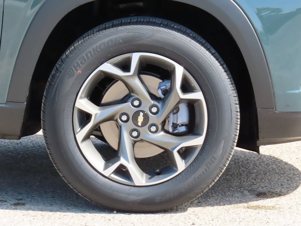 New 2026 Chevrolet Trax LT w/ Driver Confidence Package FWD image 15