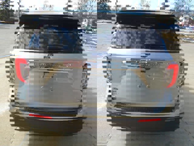 Used 2020 Ford Explorer XLT w/ Comfort Package image 5