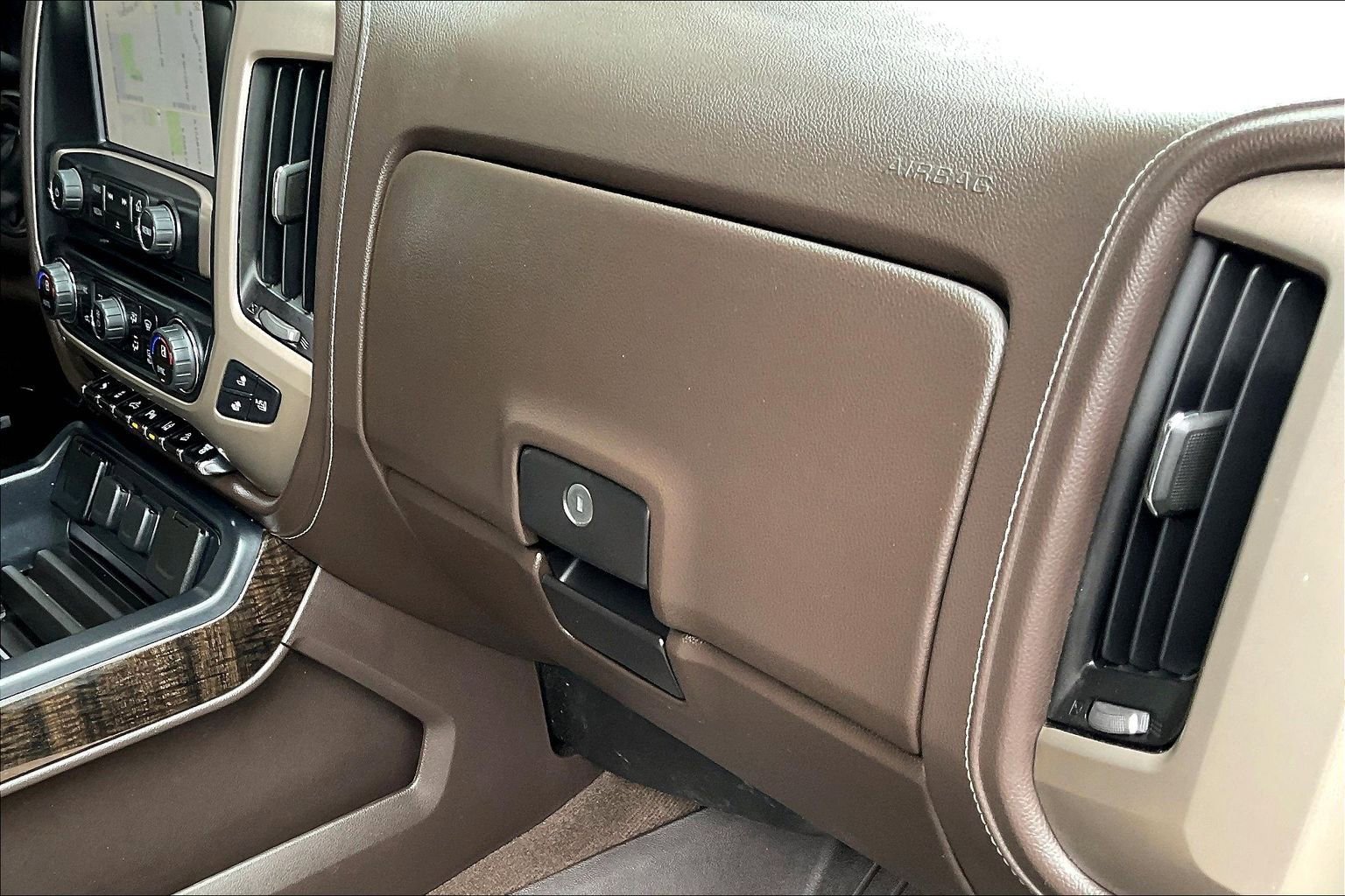 Used 2015 GMC Sierra 2500 Denali image 19