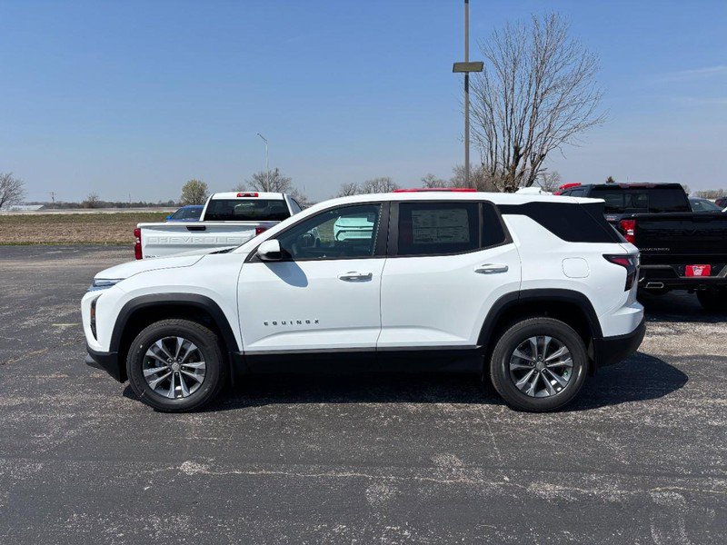 New 2026 Chevrolet Equinox LT w/ Convenience Package II FWD image 2