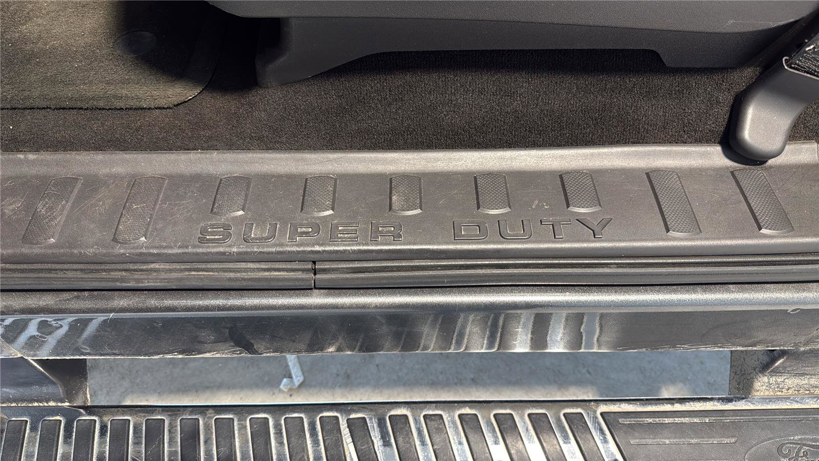 Used 2016 Ford F250 Lariat w/ Chrome Package AWD/4WD image 24