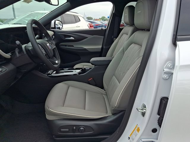 New 2026 Buick Envista Avenir FWD image 10