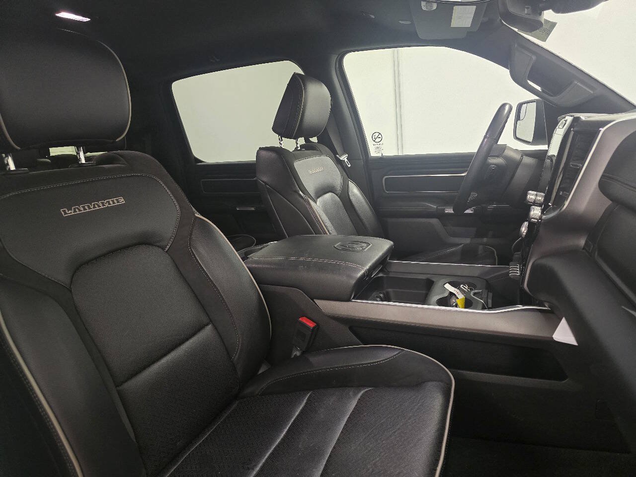 Used 2023 RAM 1500 Laramie AWD/4WD image 15