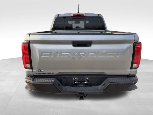 Certified 2024 Chevrolet Colorado Z71 w/ LPO, Dark Essentials Package image 4