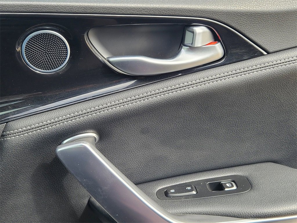 Used 2023 Kia Stinger GT-Line image 33